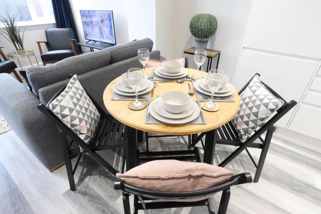 Birmingham Necairport Interchange Shortstay Homebase Bagian luar foto